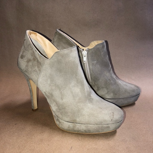Paul Green Shoes - Paul Green Size US 8 Suede Ankle Bootie Taupe NS10